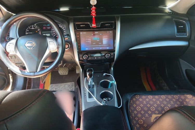 Used Nissan Teana 2018 2.0L XL Smart Upgrade Edition Center Console