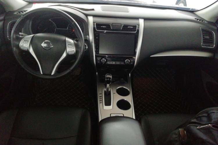 Used Nissan Teana 2018 2.0L XL Smart Upgrade Edition Center Console
