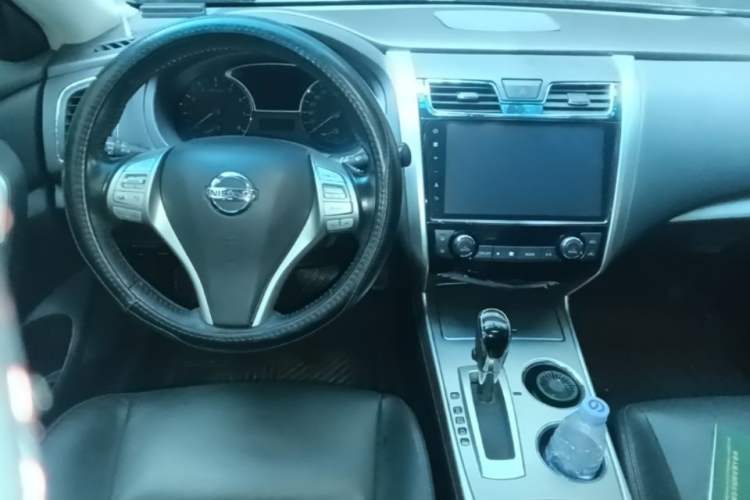 Used Nissan Teana 2018 2.0L XL Smart Upgrade Edition Center Console
