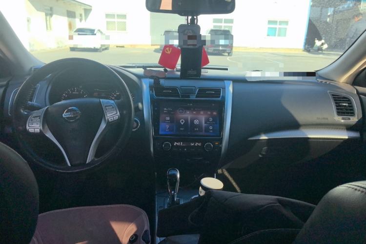Used Nissan Teana 2018 2.0L XL Smart Upgrade Edition Center Console