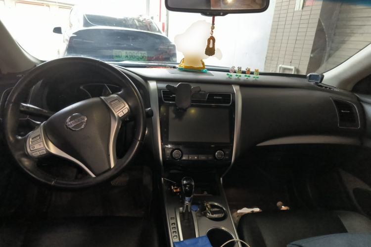 Used Nissan Teana 2018 2.0L XL Smart Upgrade Edition Center Console