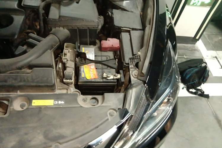 Used Nissan Teana 2018 2.0L XL Smart Upgrade Edition Engine Bay Left