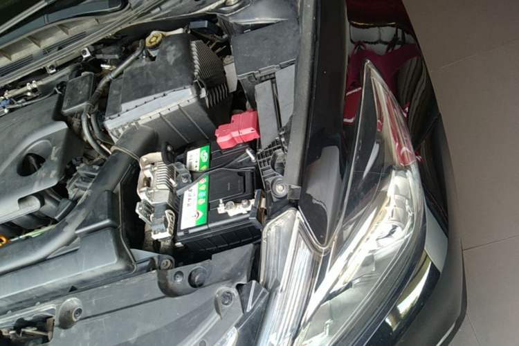 Used Nissan Teana 2018 2.0L XL Smart Upgrade Edition Engine Bay Left
