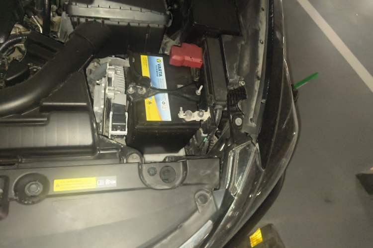 Used Nissan Teana 2018 2.0L XL Smart Upgrade Edition Engine Bay Left