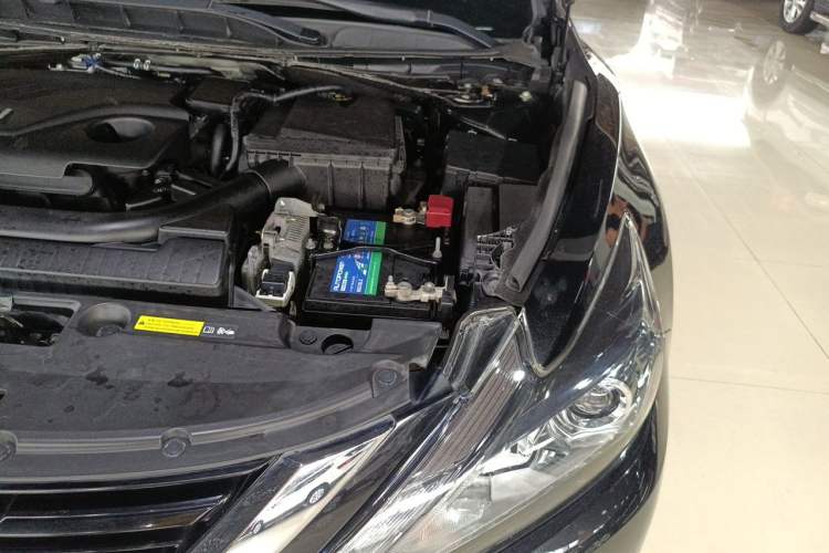 Used Nissan Teana 2018 2.0L XL Smart Upgrade Edition Engine Bay Left