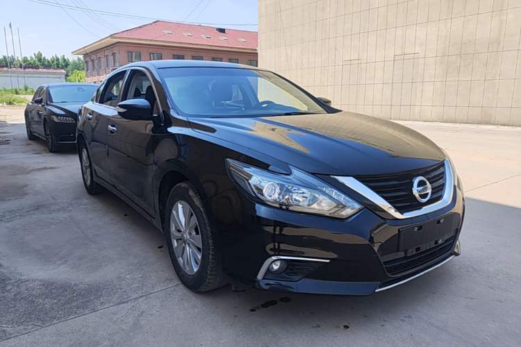 Used Nissan Teana 2018 2.0L XL Smart Upgrade Edition Front Right 45 Deg