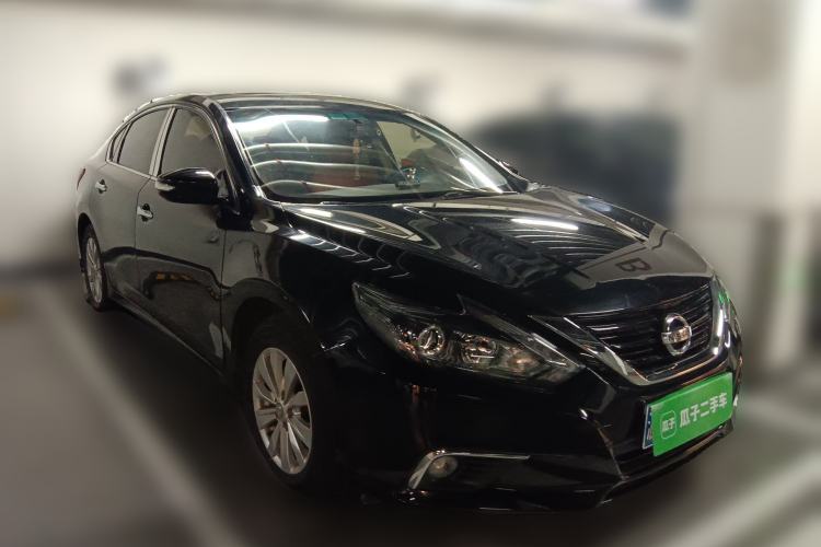 Used Nissan Teana 2018 2.0L XL Smart Upgrade Edition Front Right 45 Deg