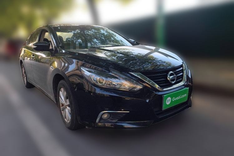 Used Nissan Teana 2018 2.0L XL Smart Upgrade Edition Front Right 45 Deg