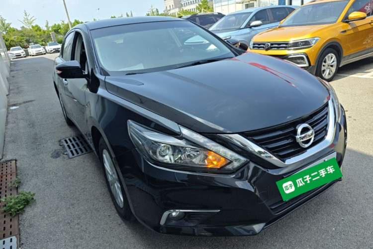Used Nissan Teana 2018 2.0L XL Smart Upgrade Edition Front Right 45 Deg