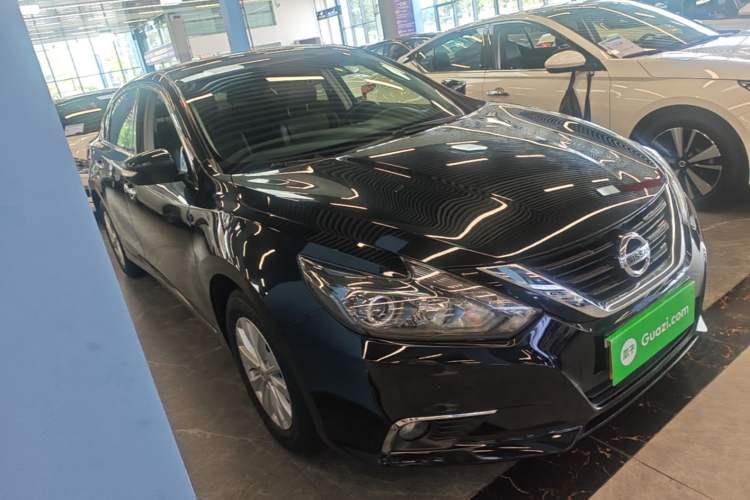 Used Nissan Teana 2018 2.0L XL Smart Upgrade Edition Front Right 45 Deg