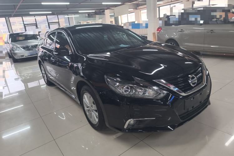 Used Nissan Teana 2018 2.0L XL Smart Upgrade Edition Front Right 45 Deg