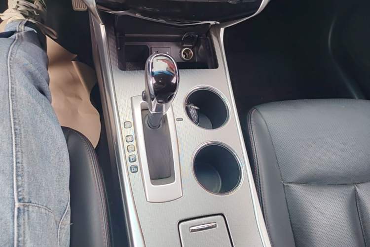 Used Nissan Teana 2018 2.0L XL Smart Upgrade Edition Gear Lever