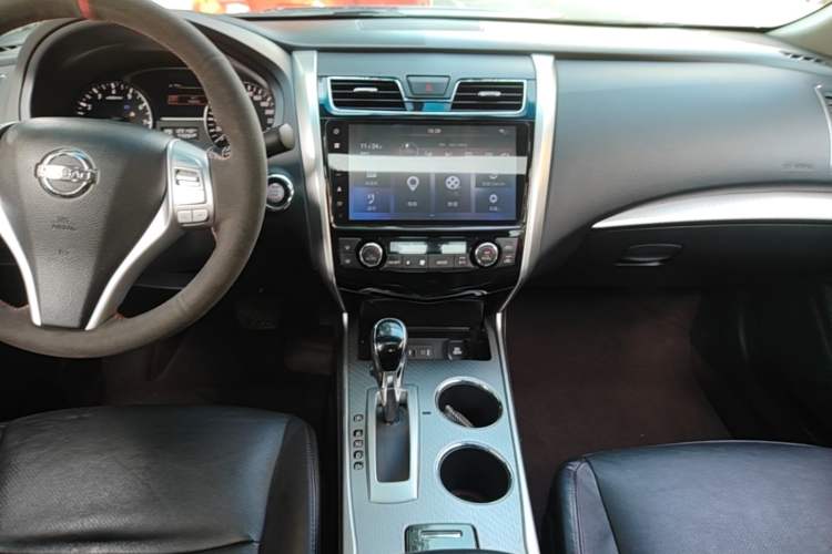 Used Nissan Teana 2018 2.0L XL Smart Upgrade Edition Gear Lever