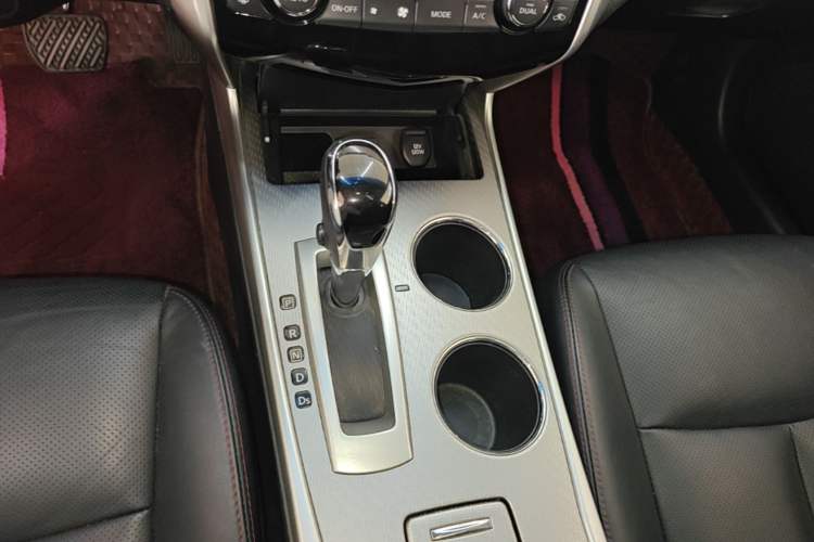 Used Nissan Teana 2018 2.0L XL Smart Upgrade Edition Gear Lever