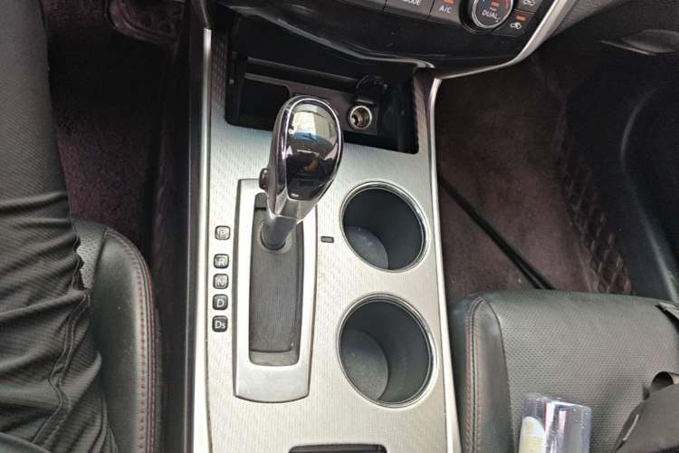 Used Nissan Teana 2018 2.0L XL Smart Upgrade Edition Gear Lever
