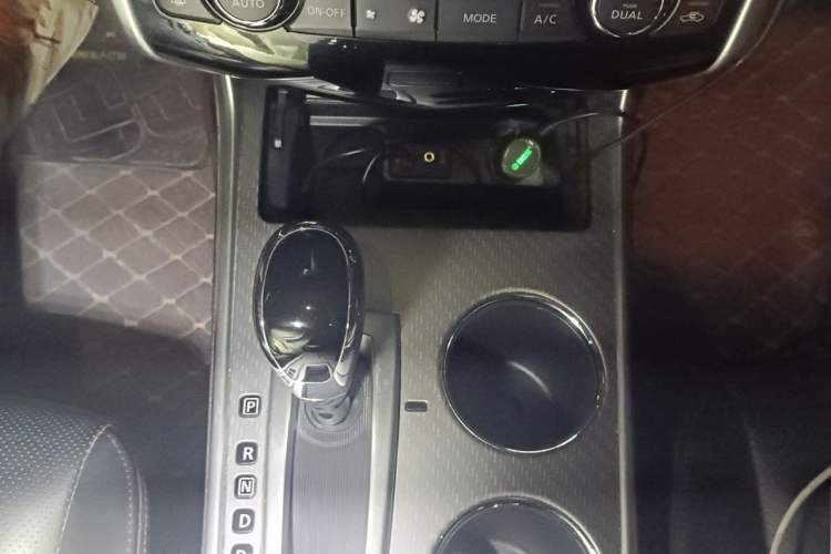 Used Nissan Teana 2018 2.0L XL Smart Upgrade Edition Gear Lever