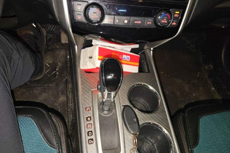 Used Nissan Teana 2018 2.0L XL Smart Upgrade Edition Gear Lever