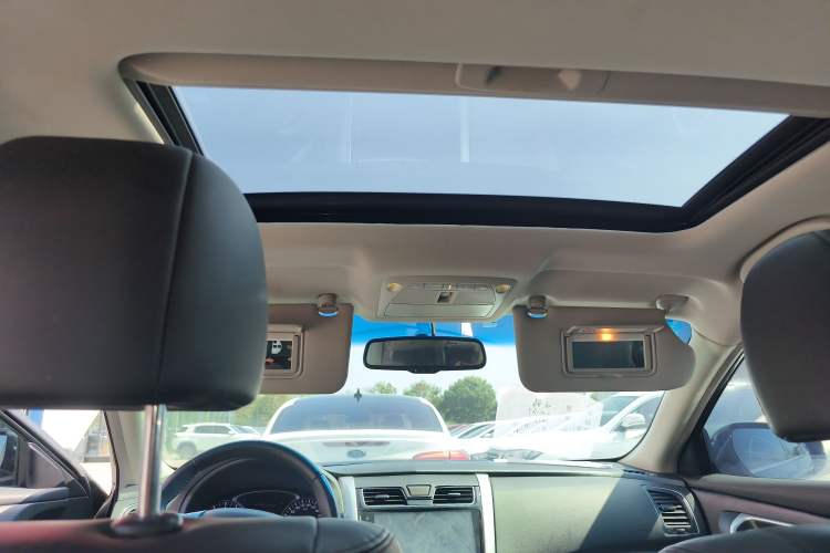 Used Nissan Teana 2018 2.0L XL Smart Upgrade Edition Headliner