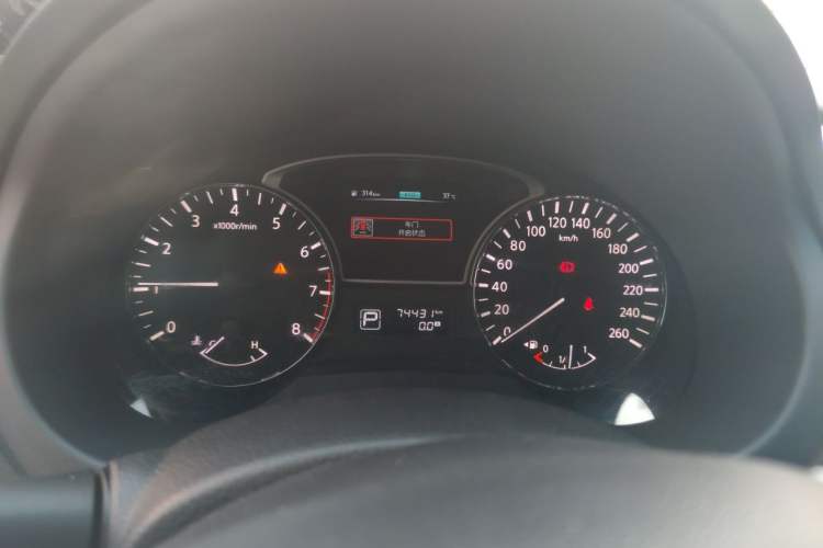 Used Nissan Teana 2018 2.0L XL Smart Upgrade Edition Instrument Cluster