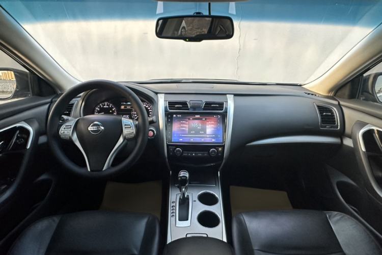 Used Nissan Teana 2018 2.0L XL Smart Upgrade Edition Interior 2