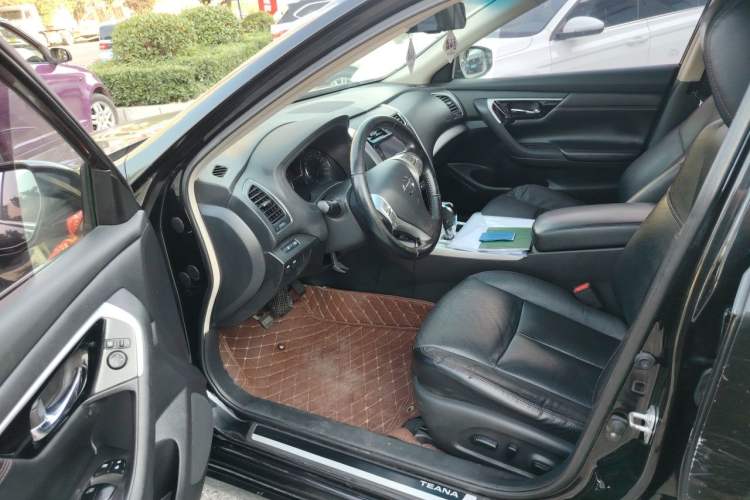Used Nissan Teana 2018 2.0L XL Smart Upgrade Edition Interior 3
