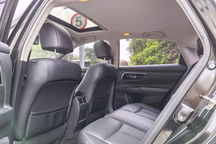Used Nissan Teana 2018 2.0L XL Smart Upgrade Edition Interior 7