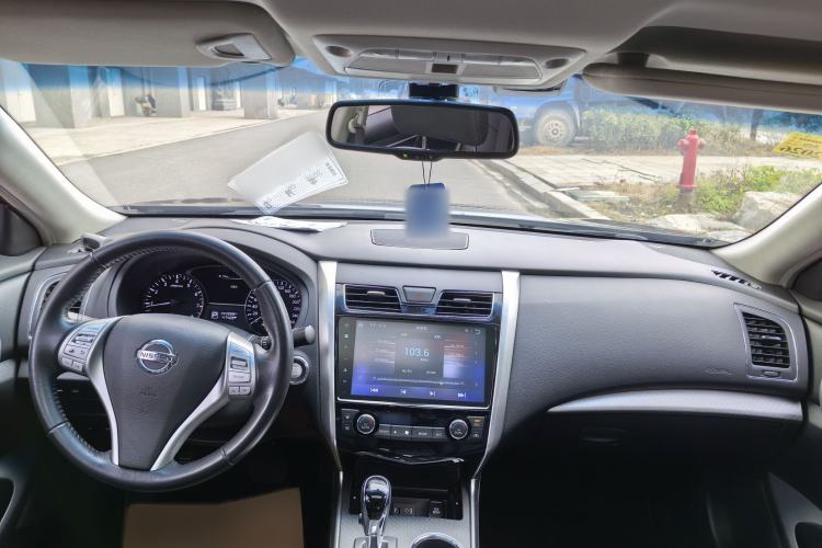 Used Nissan Teana 2018 2.0L XL Smart Upgrade Edition Interior 8