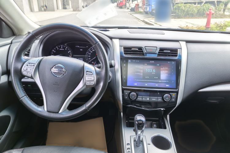 Used Nissan Teana 2018 2.0L XL Smart Upgrade Edition Interior 9