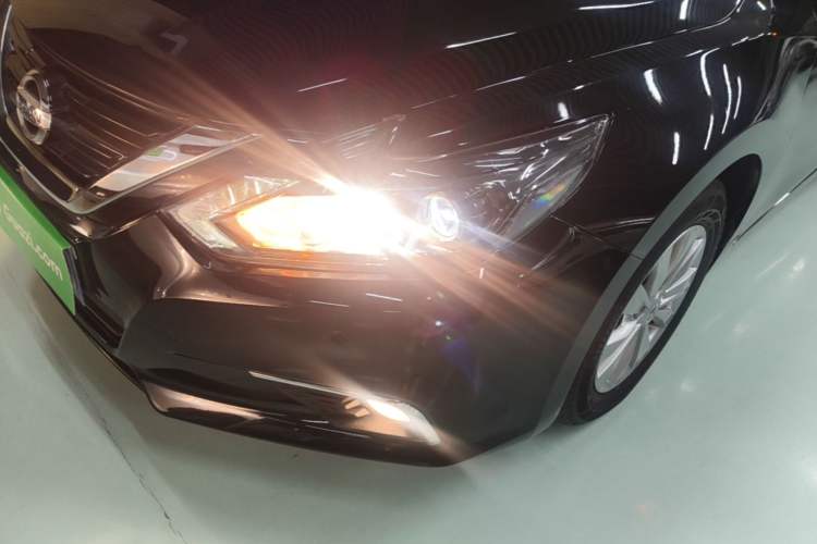 Used Nissan Teana 2018 2.0L XL Smart Upgrade Edition Left Front Headlight