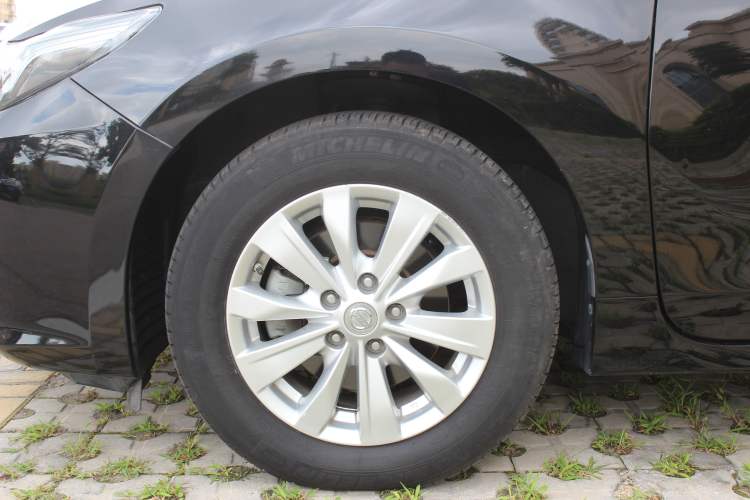 Used Nissan Teana 2018 2.0L XL Smart Upgrade Edition Left Front Wheel Hub