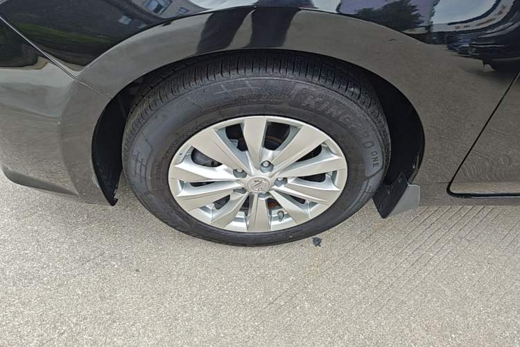 Used Nissan Teana 2018 2.0L XL Smart Upgrade Edition Left Front Wheel Hub