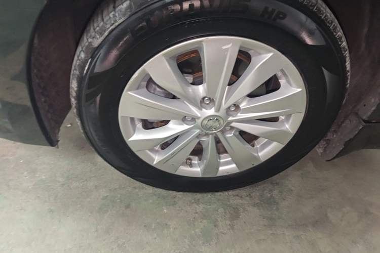 Used Nissan Teana 2018 2.0L XL Smart Upgrade Edition Left Front Wheel Hub