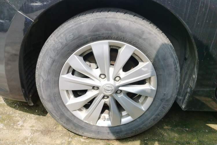 Used Nissan Teana 2018 2.0L XL Smart Upgrade Edition Left Front Wheel Hub