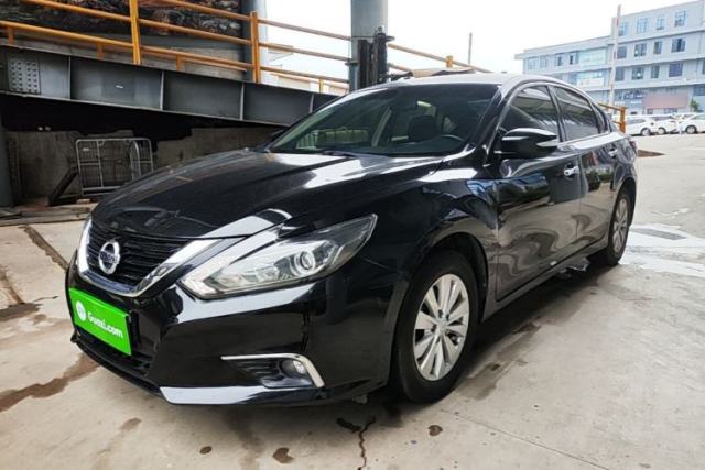 Używany Nissan Teana 2018 2.0L XL Smart Upgrade Edition