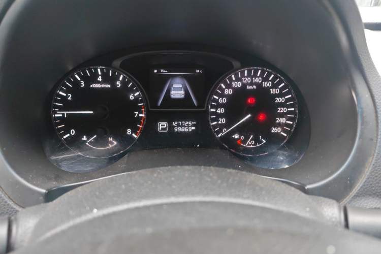 Used Nissan Teana 2018 2.0L XL Smart Upgrade Edition Odometer Close Up