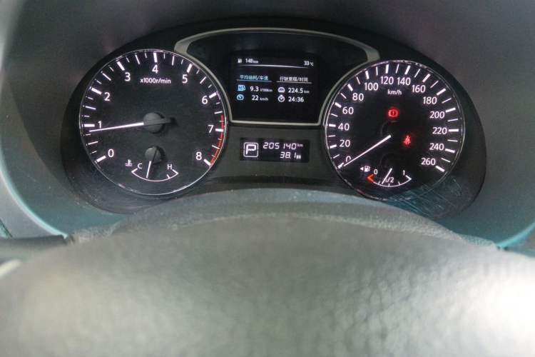 Used Nissan Teana 2018 2.0L XL Smart Upgrade Edition Odometer Close Up