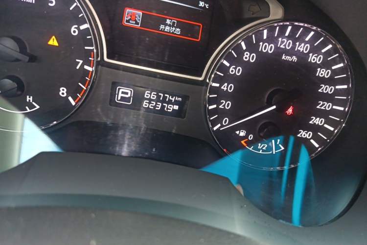 Used Nissan Teana 2018 2.0L XL Smart Upgrade Edition Odometer Close Up