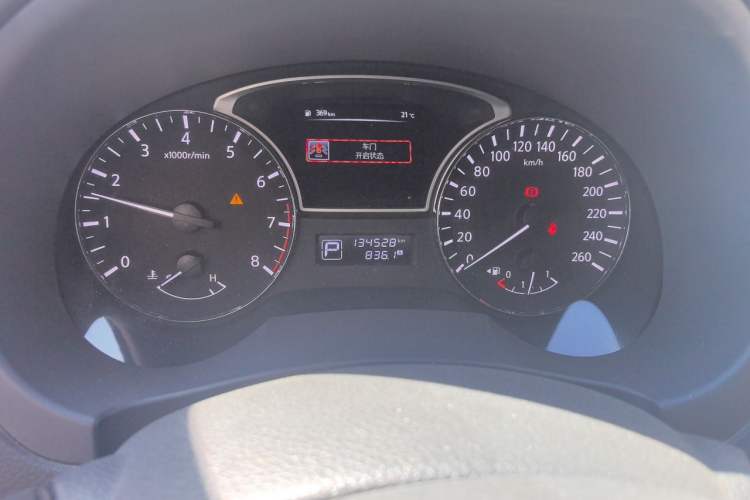 Used Nissan Teana 2018 2.0L XL Smart Upgrade Edition Odometer Close Up
