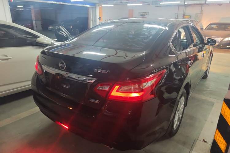 Used Nissan Teana 2018 2.0L XL Smart Upgrade Edition Rear Right 45 Deg