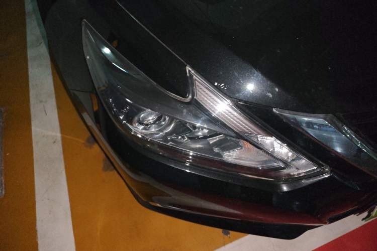 Used Nissan Teana 2018 2.0L XL Smart Upgrade Edition Right Front Headlight