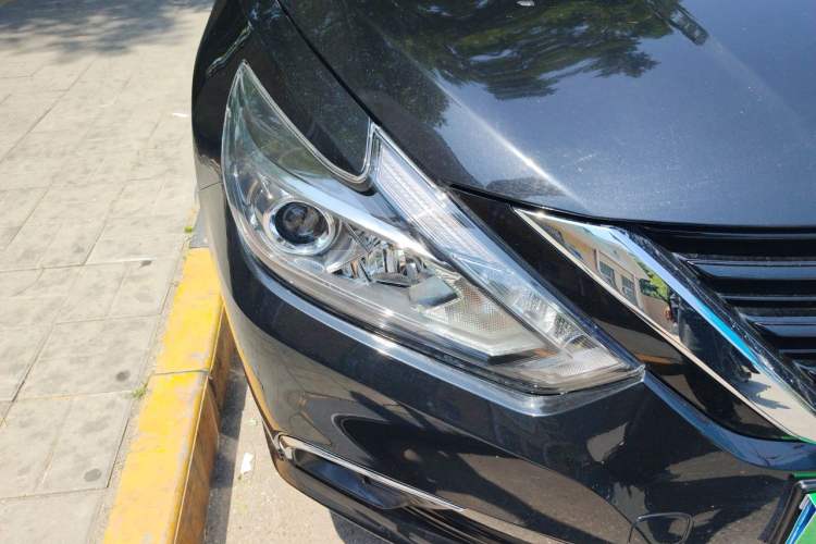 Used Nissan Teana 2018 2.0L XL Smart Upgrade Edition Right Front Headlight