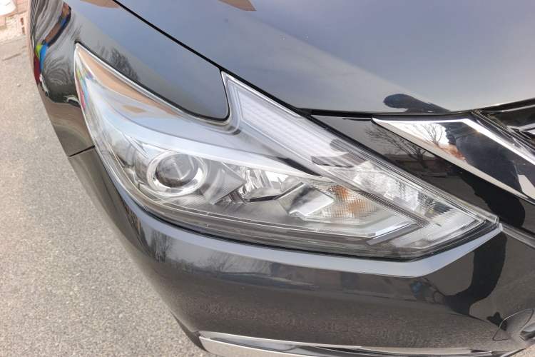 Used Nissan Teana 2018 2.0L XL Smart Upgrade Edition Right Front Headlight