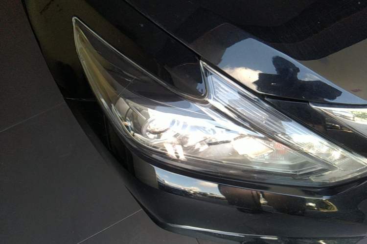 Used Nissan Teana 2018 2.0L XL Smart Upgrade Edition Right Front Headlight