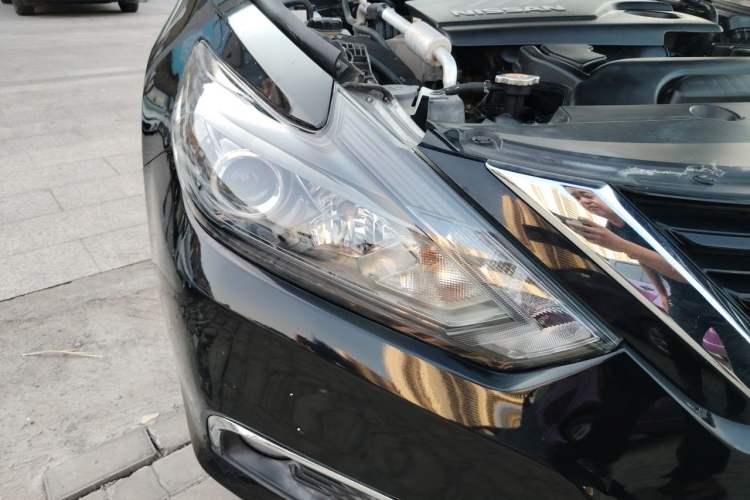 Used Nissan Teana 2018 2.0L XL Smart Upgrade Edition Right Front Headlight