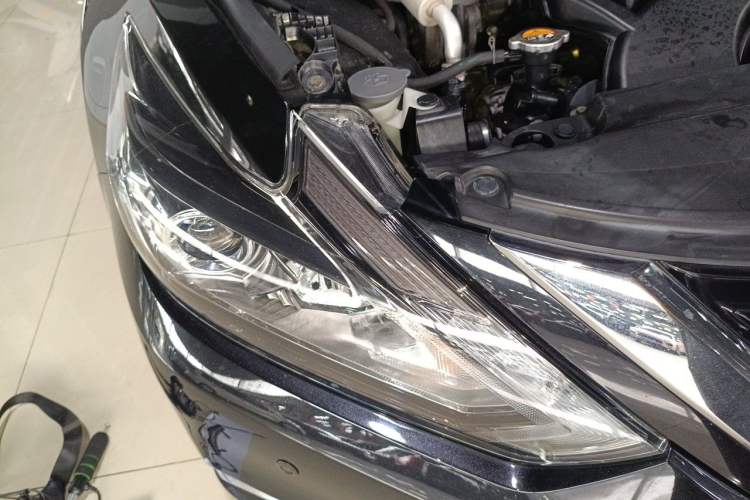 Used Nissan Teana 2018 2.0L XL Smart Upgrade Edition Right Front Headlight