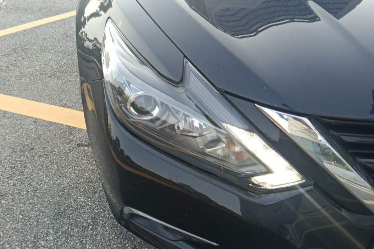 Used Nissan Teana 2018 2.0L XL Smart Upgrade Edition Right Front Headlight