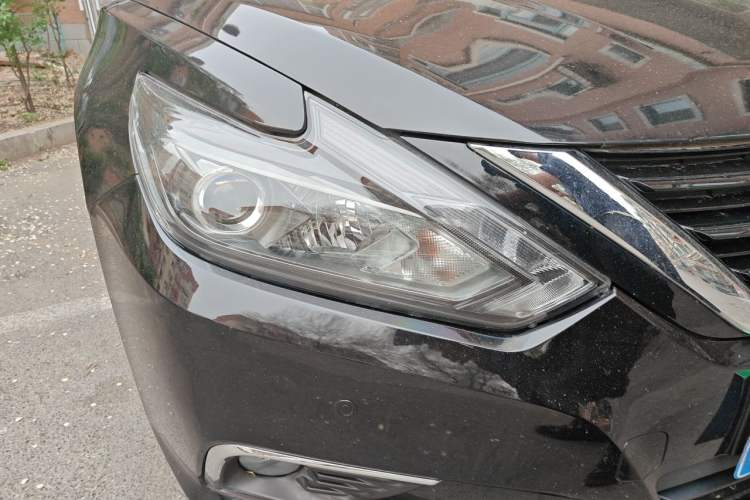 Used Nissan Teana 2018 2.0L XL Smart Upgrade Edition Right Front Headlight
