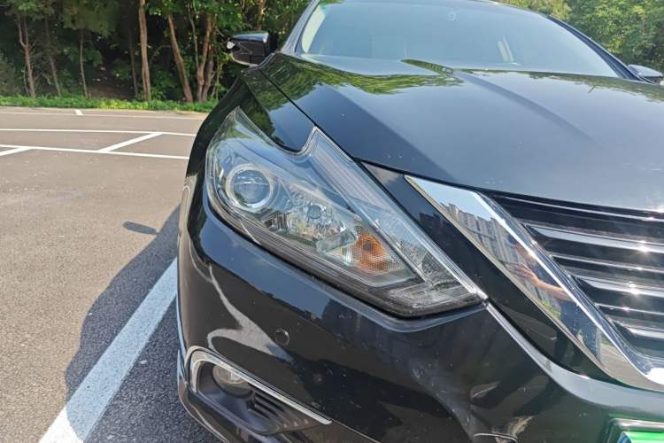 Used Nissan Teana 2018 2.0L XL Smart Upgrade Edition Right Front Headlight
