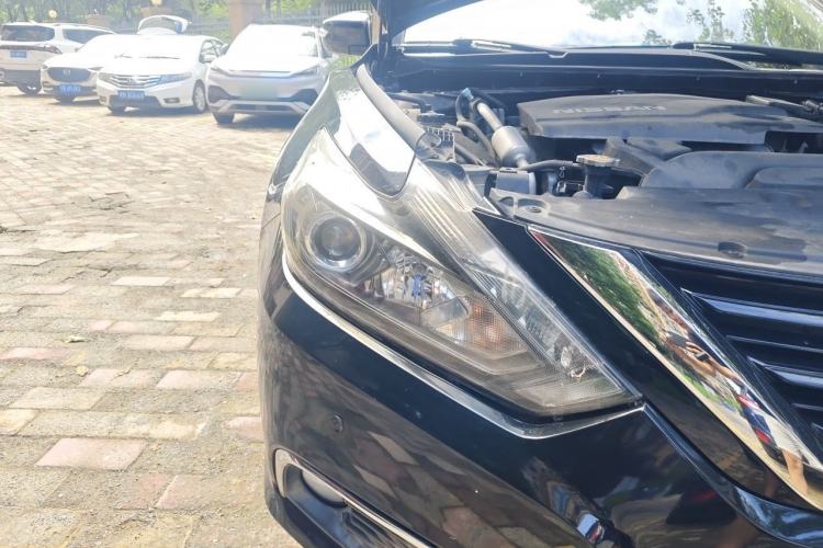 Used Nissan Teana 2018 2.0L XL Smart Upgrade Edition Right Front Headlight