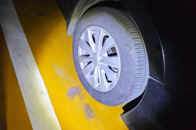 Used Nissan Teana 2018 2.0L XL Smart Upgrade Edition Right Front Wheel Hub